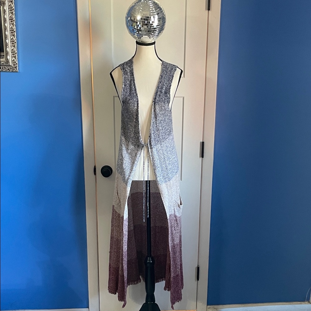 Stylish Ombre Sleeveless Cardigan